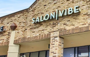 Photo of exterior of Salon Vibe Austin